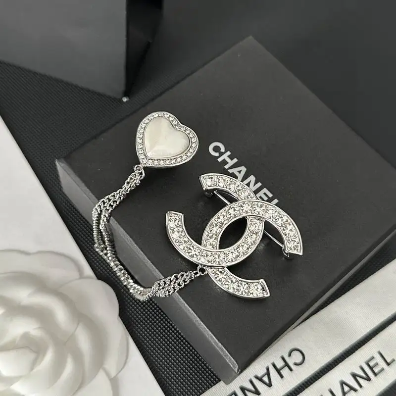 Chanel Brooch 1lyx61 (5)